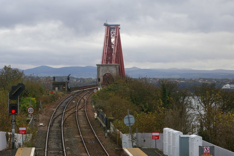 14-293 The Forth Bridge seen from North Queensferry station. (Foto: CC/Flickr.com | Clive G')