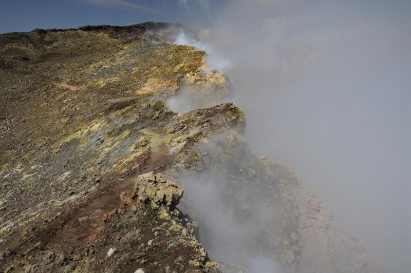 Mount Etna Craterside. (Foto: CC/Flickr.com | bobaffe)
