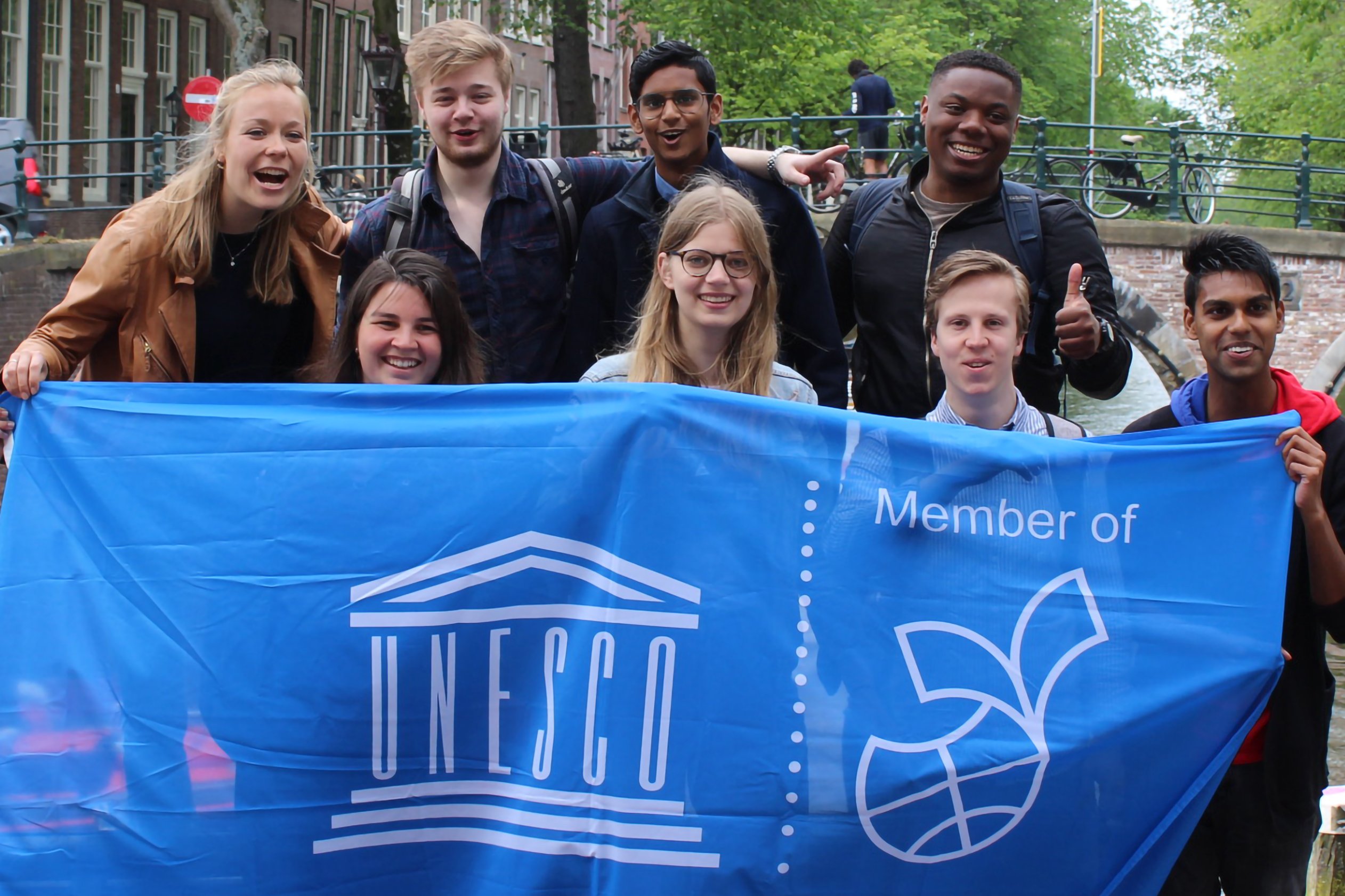 Unesco Jongerencommissie tijdens het lopen van de proloog van het Westerborkpad.