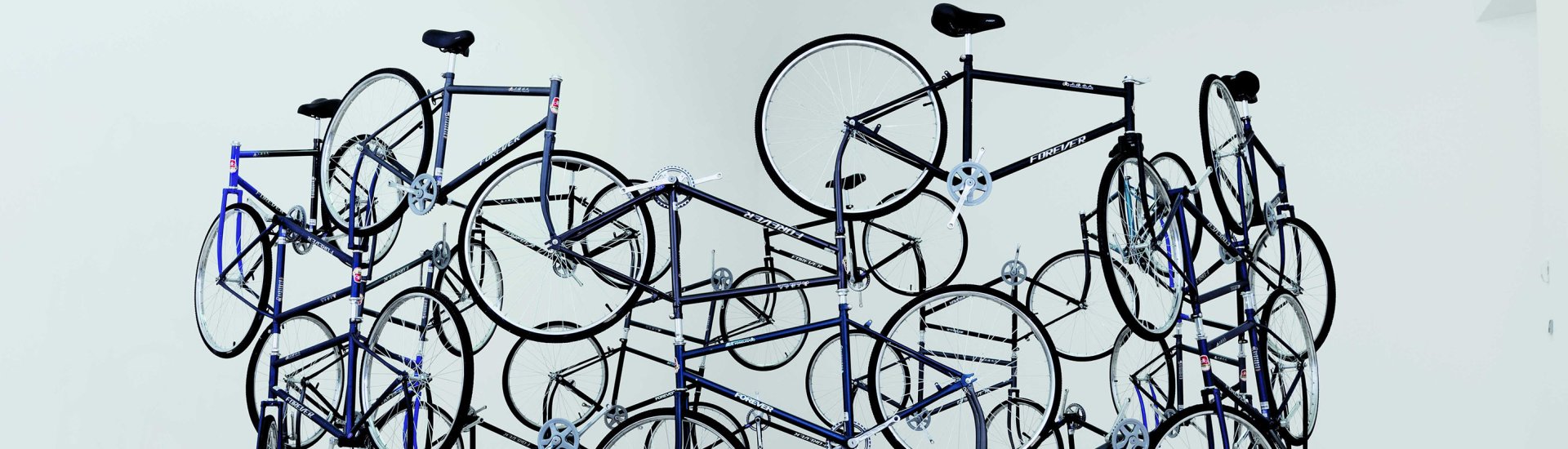 De installatie 'Forever Bicycles' van Ai Wei Wei. 