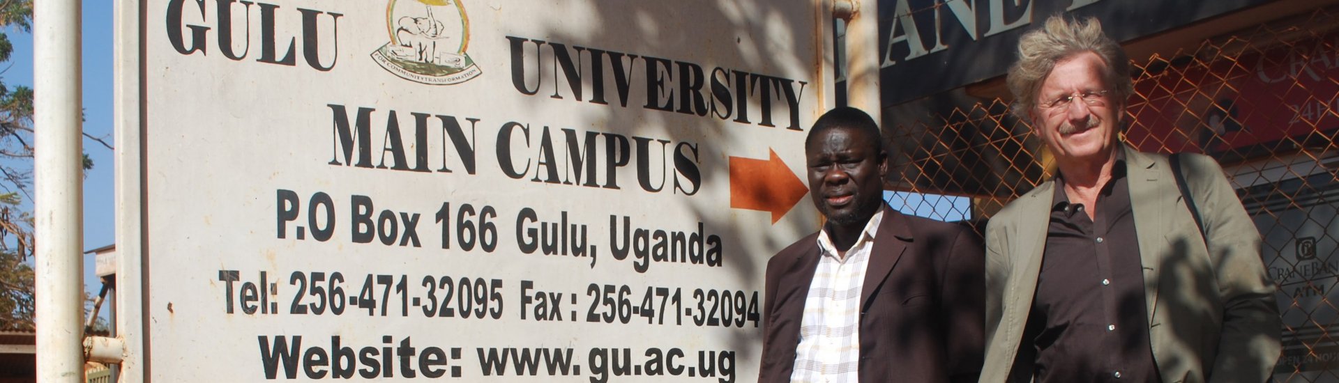 George Openjuru (l), Deputy Vice-Chancellor Gulu University en Jacques Zeelen (r), Unesco-leerstoelhouder Lifelong Learning, Youth and Work, Gulu University.