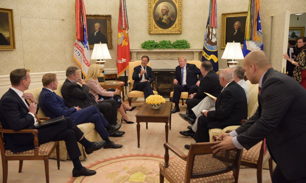 Minister-president Rutte en minister Kaag op bezoek bij president Trump van de Verenigde Staten, in het Witte Huis in Washington. 2 juli 2018. (Foto: Ministerie van Buitenlandse Zaken)