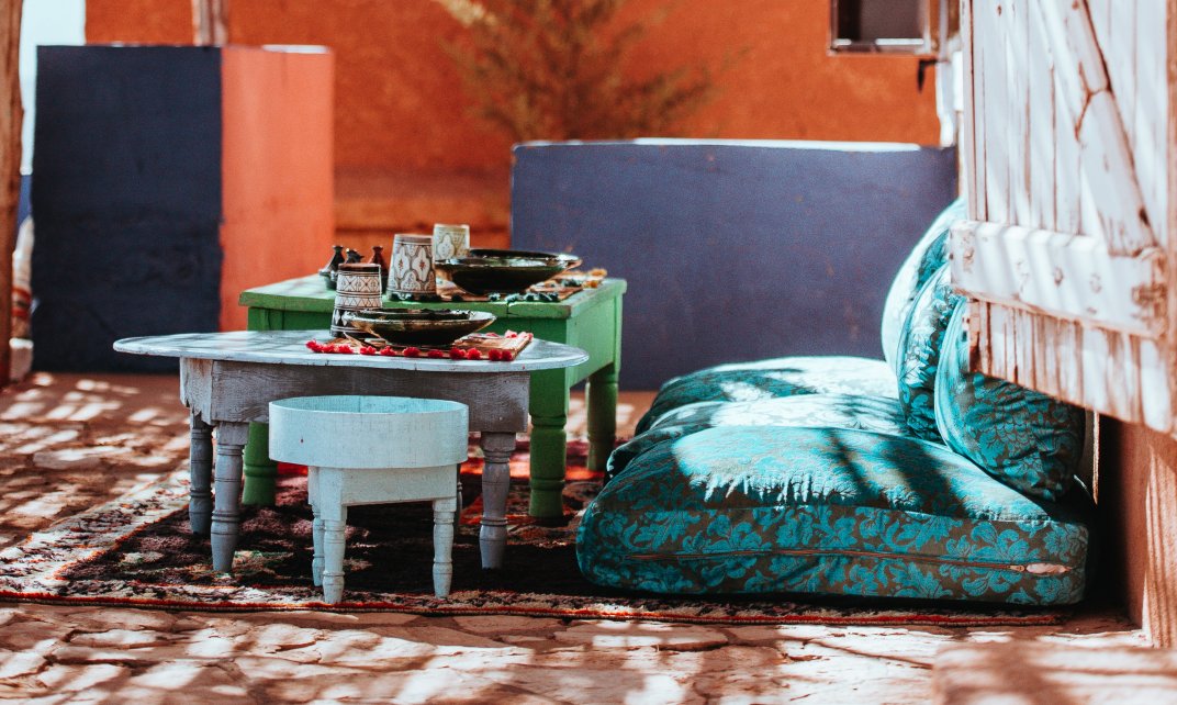 Voor veel Marokkanen is het mooiste aspect van hun cultuur, hun gastvrijheid. (Foto: Annie Spratt | Unsplash.com)lash.jpg