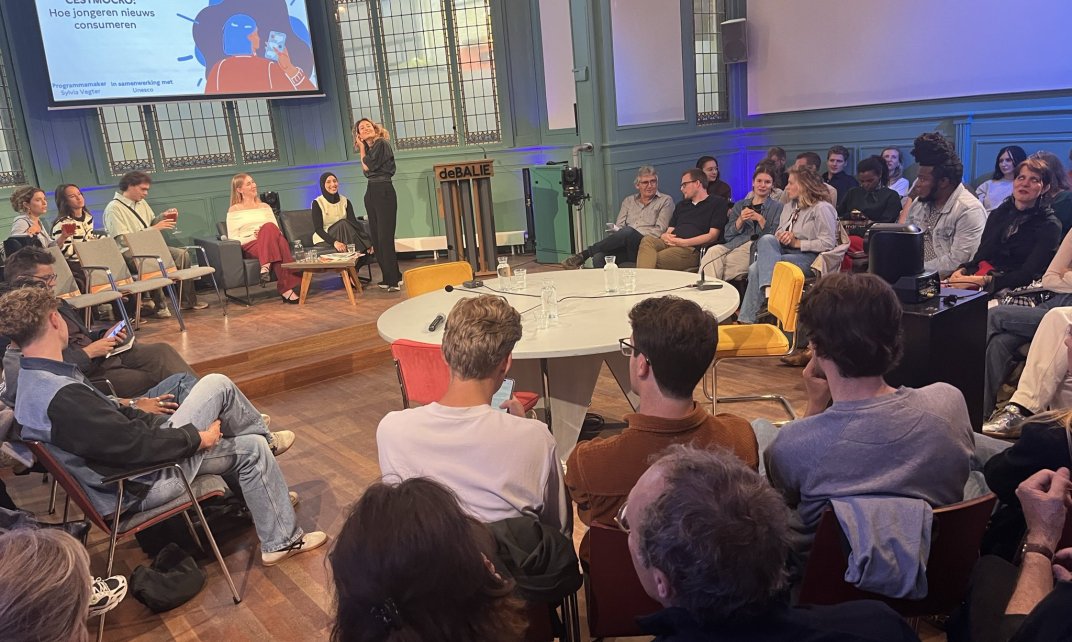Avond in de De Balie over nieuwsgebruik onder jongeren.