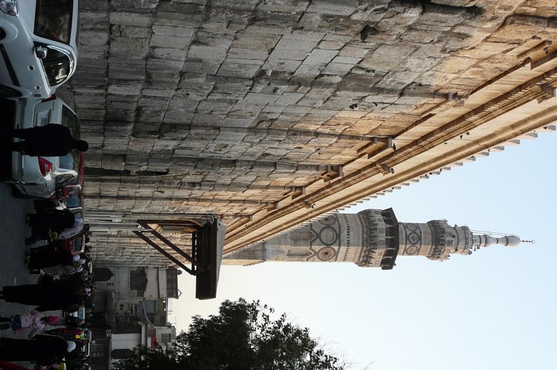 Al-Gharbiyya minaret and west wall. (Foto: CC/Flickr.com | Varun Shiv Kapur)