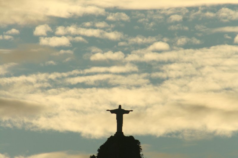 Christ the Redeemer at sunset. (Foto: CC/Flickr.com | Lima Andruska)