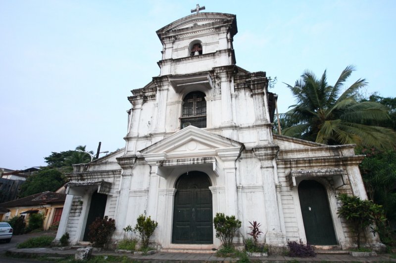 Even regular churches in Goa are so pretty. (Foto: CC/Flickr.com | Kandukuru Nagarjun)