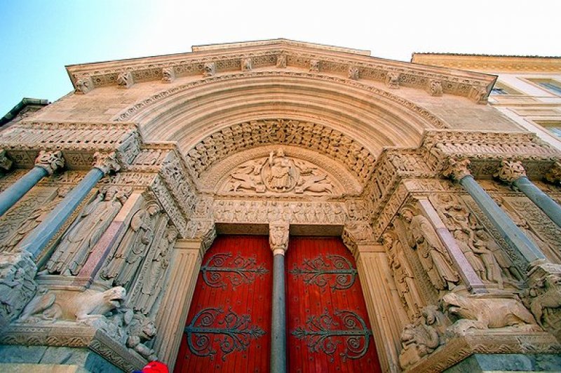 Facade de St Trophime d'Arles. (Foto: CC/Flickr.com | Emmanuel)