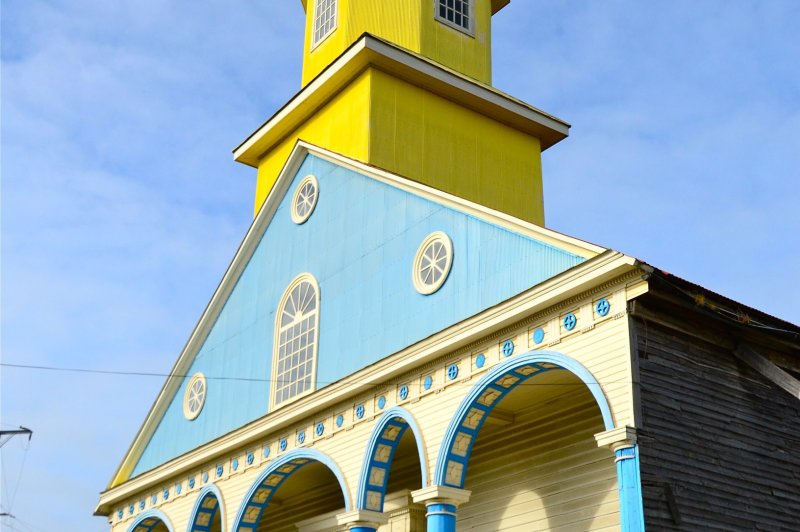 Iglesia San Carlos de Borromeo de Chonchi.. (Foto: CC/Flickr.com | Philip Oyarzo Calisto)