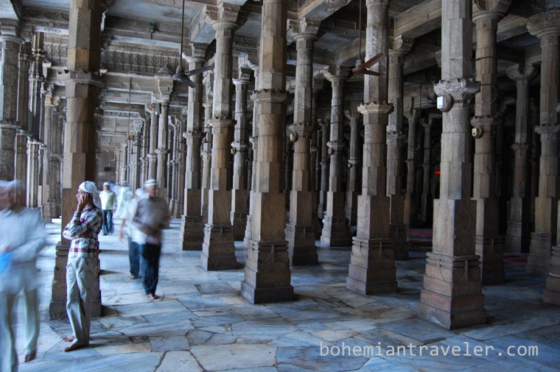 inside Jami Masjid Mosque 1423 Ahmeabad Gujarat India. (Foto: CC/Flickr.com | Stephen Bugno)