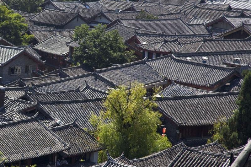 Lijiang Roofs. (Foto: CC/Flickr.com | Roberto Saltori)