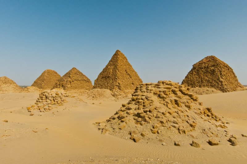 Nuri Pyramids. (Foto: CC/Flickr.com | Mark Fischer)