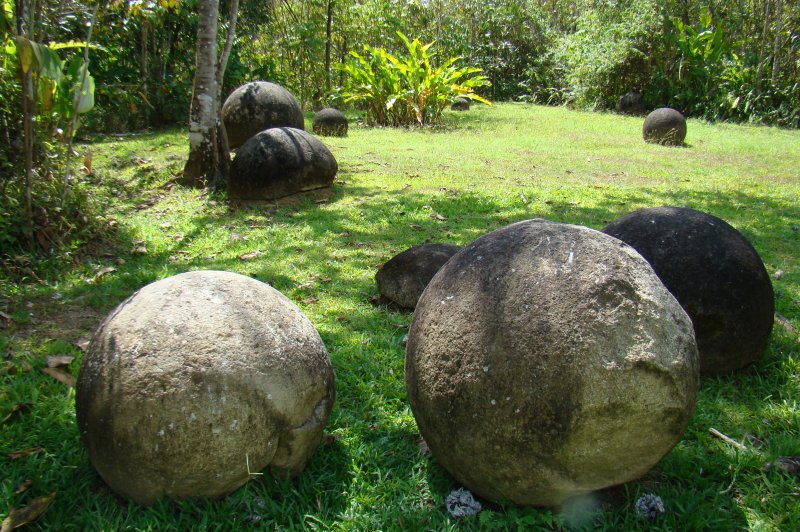 Pre-Columbian stone spheres. (Foto: CC/Flickr.com | Anita Gould)