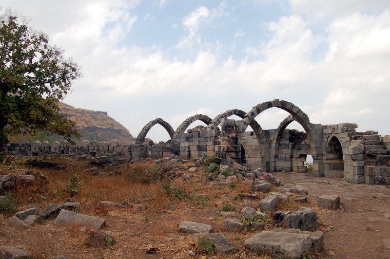 Ruins near Pavagadh. (Foto: CC/Flickr.com | sophietica)