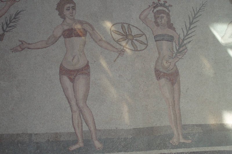 Sicily 2008 022 Villa del romana casale Bikini girls. (Foto: CC/Flickr.com | DAVID HOLT)