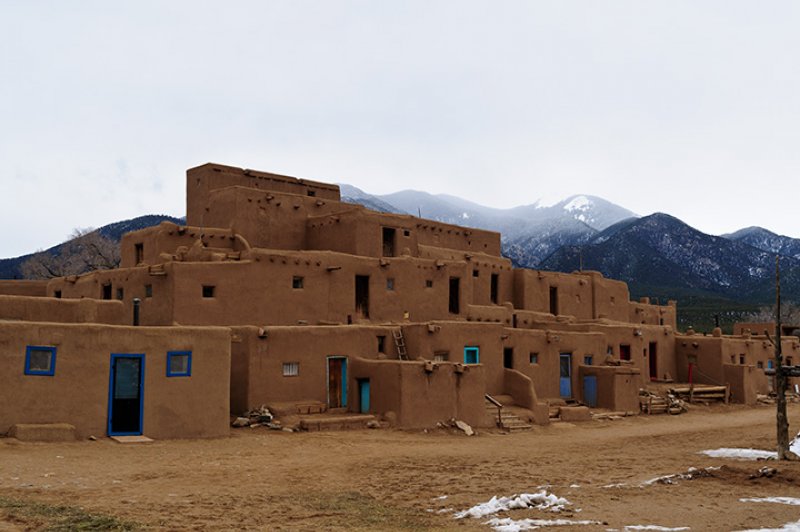 Taos Pueblo in Winter. (Foto: CC/Flickr.com | BFS Man)