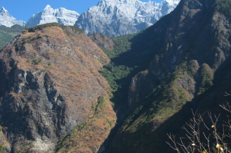 Tiger Leaping Gorge - gorge wall. (Foto: CC/Flickr.com | China International Travel CA, Inc.)