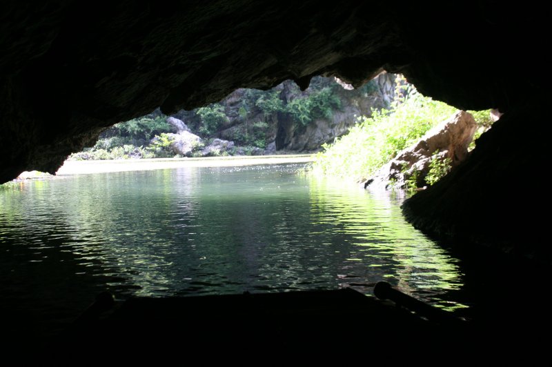 Trang An Caves, Vietnam. (Foto: CC/Flickr.com | Elizabeth Briel)