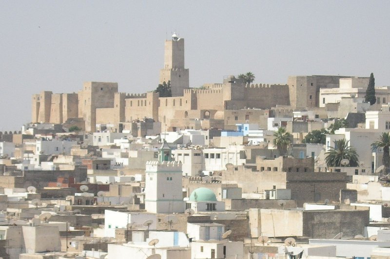 view on kasbah from the ribat. (Foto: CC/Flickr.com | yovanson)