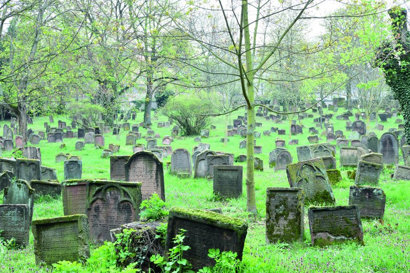 Oude Joodse begraafplaats in Worms, (heilige zand begraafplaats). (Foto:Ernst, Jürgen | © Generaldirektion Kulturelles Erbe Rheinland-Pfalz | Permanent URL: whc.unesco.org/en/documents/181344)