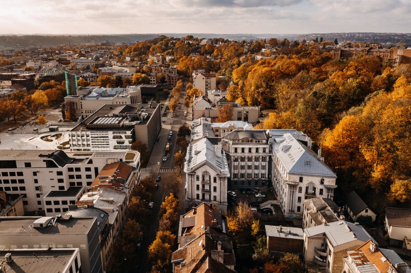 Uitzicht op flatgebouw aan de V. Putvinskio-straat. (Foto: © Martynas Plepys / Kaunas City Municipality Administration | https://whc.unesco.org/en/documents/187243)
